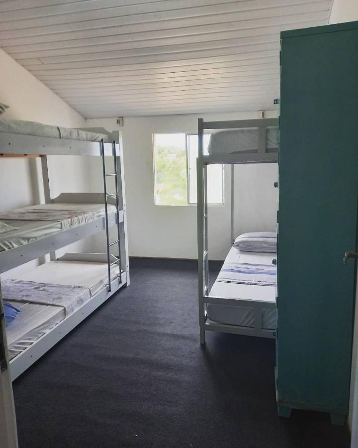 Itapua Corais Hostel Сальвадор Экстерьер фото